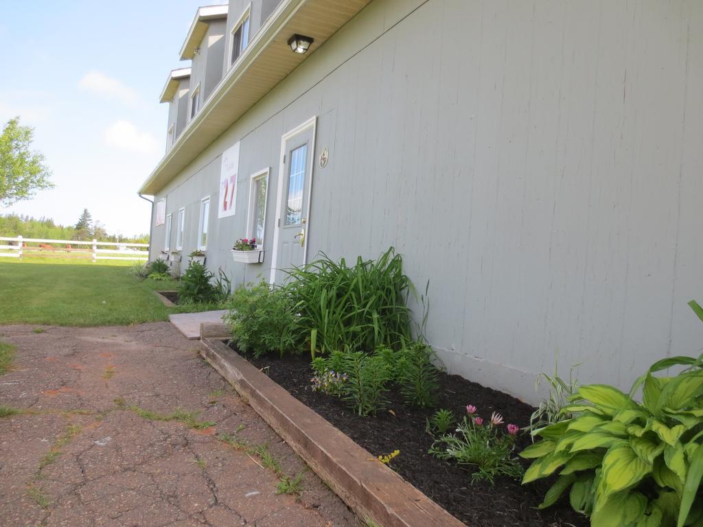 Brackley Beach Hostel Exterior foto