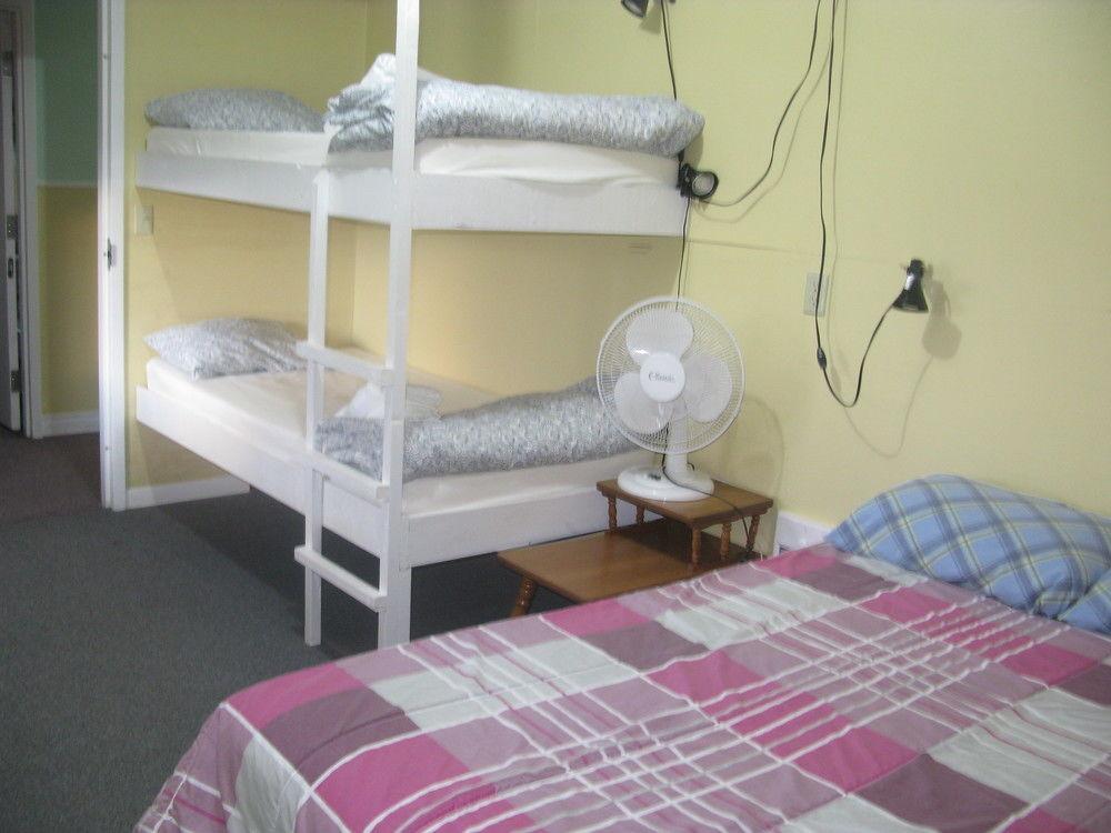 Brackley Beach Hostel Exterior foto
